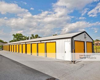 Photo 2 of StorSafe - 800 East North Street, Crown Point, IN