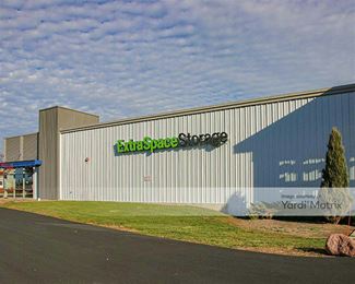 Photo 5 of Extra Space Storage - 7440 North 76th Street, Milwaukee, WI