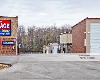Photo 4 of Meadowlark Storage - 2021 Hwy W, Grafton, WI