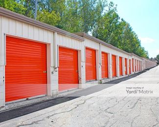 Photo 2 of Public Storage - 2028 South Willow Street, Manchester, NH