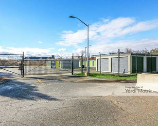 Photo 2 of Extra Space Storage - 4 Linlew Drive, Derry, NH