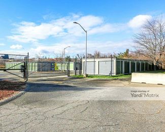 Photo 4 of Extra Space Storage - 4 Linlew Drive, Derry, NH
