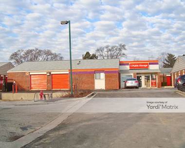 Storage Units for Rent available at 930 South Roselle Road, Schaumburg, IL 60193
