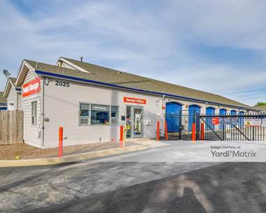 Storage Units for Rent available at 2025 North Hicks Road, Palatine, IL 60074