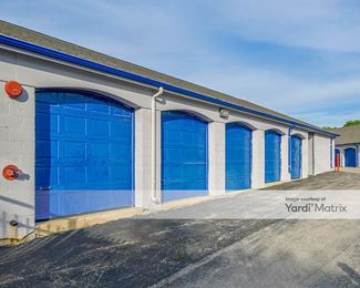 Photo 2 of Public Storage - 2025 North Hicks Road, Palatine, IL