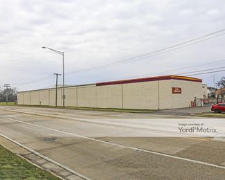 Photo 2 of Public Storage - 990 South Milwaukee Road, Wheeling, IL