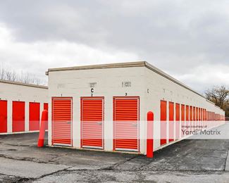 Photo 2 of Public Storage - 903 East Algonquin Road, Arlington Heights, IL