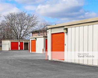 Photo 2 of Public Storage - 2901 Touhy Avenue, Elk Grove Village, IL