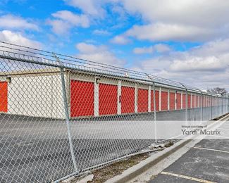 Photo 5 of Public Storage - 2901 Touhy Avenue, Elk Grove Village, IL
