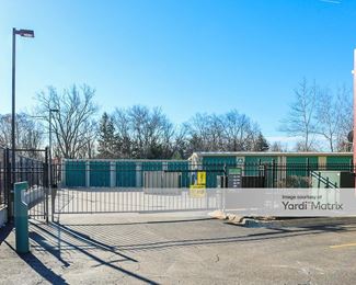Photo 3 of Extra Space Storage - 1170 North Skokie Hwy, Gurnee, IL