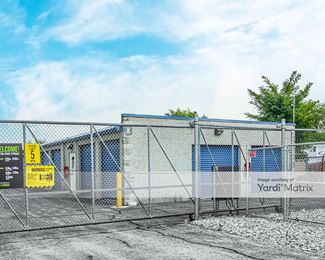 Photo 2 of Extra Space Storage - 6705 Columbia Avenue, Hammond, IN