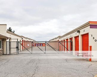 Photo 5 of Public Storage - 130 Hillcrest Blvd, Schaumburg, IL