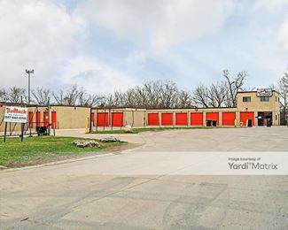 Photo 1 of Padlock Self Storage, The - 1600 West Kenneth Drive, Mount Prospect, IL