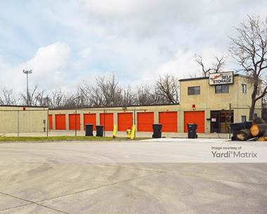Storage Units for Rent available at 1600 West Kenneth Drive, Mount Prospect, IL 60056