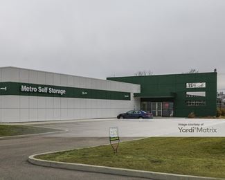 Photo 2 of StorageMart - 2021 Waukegan Road, Deerfield , IL