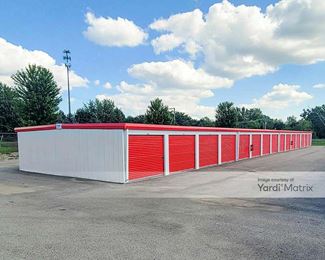 Photo 1 of Storage Rentals of America - 284 Main Street, Antioch, IL