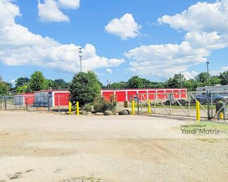 Photo 3 of Storage Rentals of America - 284 Main Street, Antioch, IL