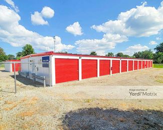 Photo 4 of Storage Rentals of America - 284 Main Street, Antioch, IL