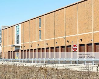 Photo 5 of StorageMart - 847 Deerfield Pkwy, Buffalo Grove, IL