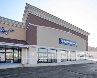 Storage Units for Rent available at 325 East Army Trail Road, Glendale Heights, IL 60139