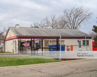 Photo 2 of Public Storage - 1550 Old Church Road, Streamwood, IL