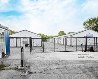 Photo 2 of Storage Rentals of America - 952 North State Road 149, Valparaiso, IN