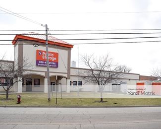 Photo 2 of Public Storage - 1600 East Davis Street, Arlington Heights, IL