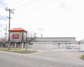 Photo 3 of Public Storage - 1600 East Davis Street, Arlington Heights, IL