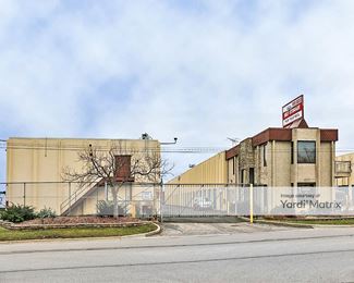 Photo 2 of Noffs Self Storage - 627 South Arthur Avenue, Arlington Heights, IL