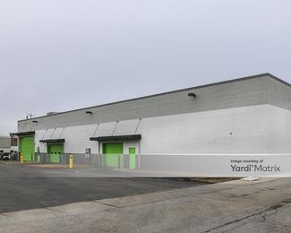 Photo 3 of Extra Space Storage - 1610 Old Deerfield Road, Highland Park, IL