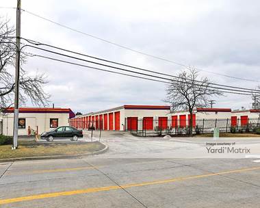 Storage Units for Rent available at 945 Rohlwing Road, Rolling Meadows, IL 60008