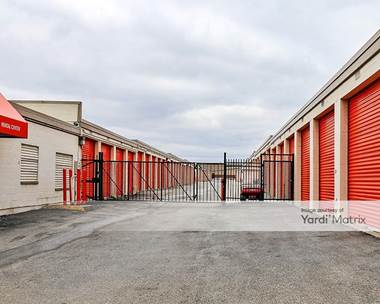 Storage Units for Rent available at 945 Rohlwing Road, Rolling Meadows, IL 60008