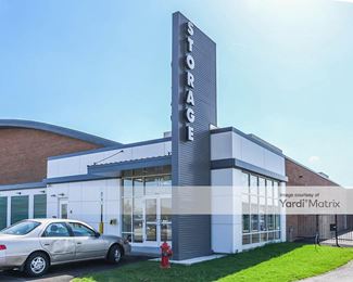 Photo 2 of Next Door Self Storage - 310 South Lincolnway Street, North Aurora, IL