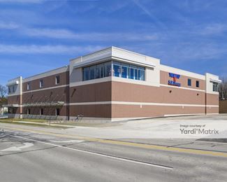 Photo 1 of Lock Up Self Storage, The - 7 Circle Avenue, Bloomingdale, IL