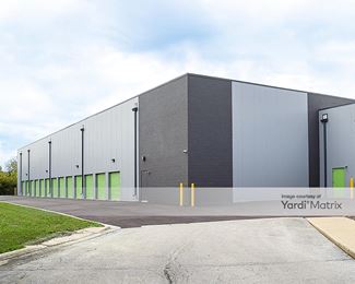 Photo 2 of Extra Space Storage - 160 West Industrial Drive, Elmhurst, IL