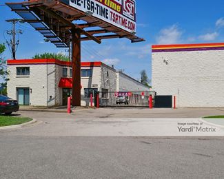 Photo 3 of Public Storage - 200 West 78th Street, Richfield, MN