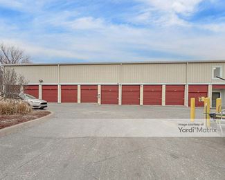 Photo 2 of Extra Space Storage - 6557 Manchester Avenue, Saint  Louis, MO