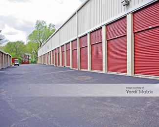 Photo 4 of Extra Space Storage - 6557 Manchester Avenue, Saint  Louis, MO