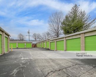 Photo 6 of Extra Space Storage - 940 Shackelford Road, Florissant, MO