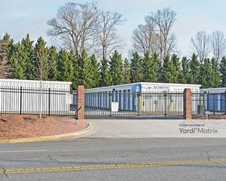Photo 3 of Superior Storage - 635 1 Forum Pkwy, Rural Hall, NC