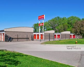 Photo 1 of Public Storage - 1015 Highway 169 North, Plymouth, MN
