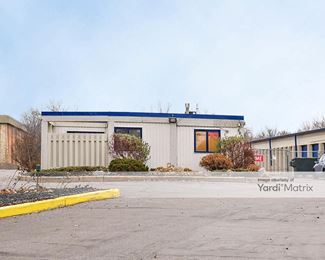 Photo 2 of iStorage - 5605 Cedar Lake Road South, St. Louis Park, MN