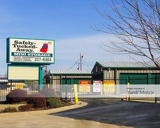 Photo 3 of Safely Tucked Away Mini Storage - 720 South Harkrider Street, Conway, AR