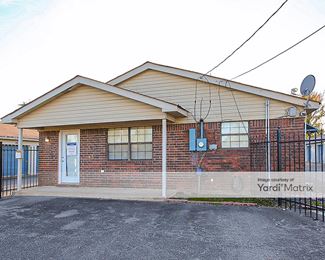 Photo 1 of Storage Rentals of America - 1555 Highway 365 South, Conway, AR