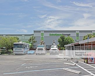 Photo 4 of Extra Space Storage - 4950 North Dixie Hwy, Oakland Park, FL