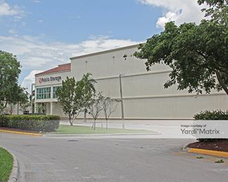 Photo 4 of Public Storage - 9495 Sheridan Street, Hollywood, FL
