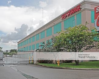 Photo 2 of Sunshine Self Storage - 9881 Sheridan Street, Cooper City, FL