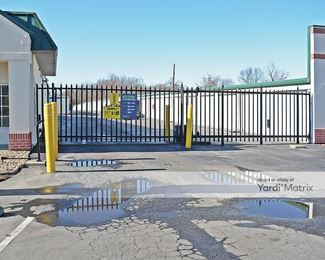 Photo 4 of Extra Space Storage - 4514 West Gate City Blvd, Greensboro, NC