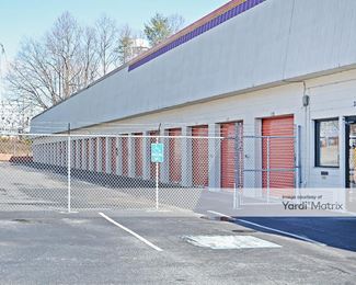 Photo 4 of Public Storage - 3010 Electra Drive, Greensboro, NC