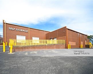 Photo 2 of CubeSmart Self Storage - 401 Jonestown Road, Winston-Salem, NC